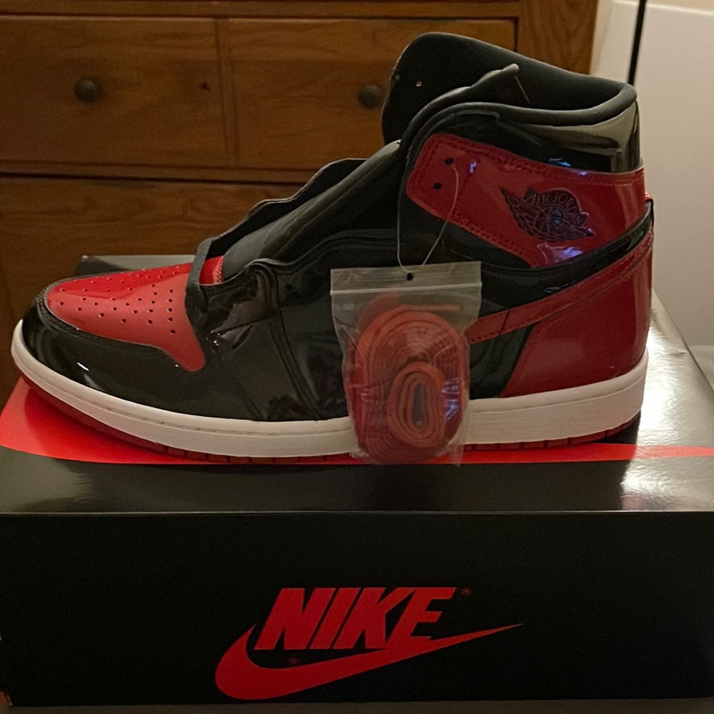 NIKE AIR JORDAN RETRO 1 PATENT BRED SIZE 13 DS
